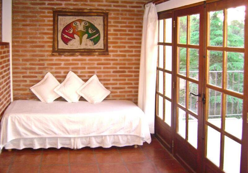 إستوديو قياسى, Costa Serrana Apart