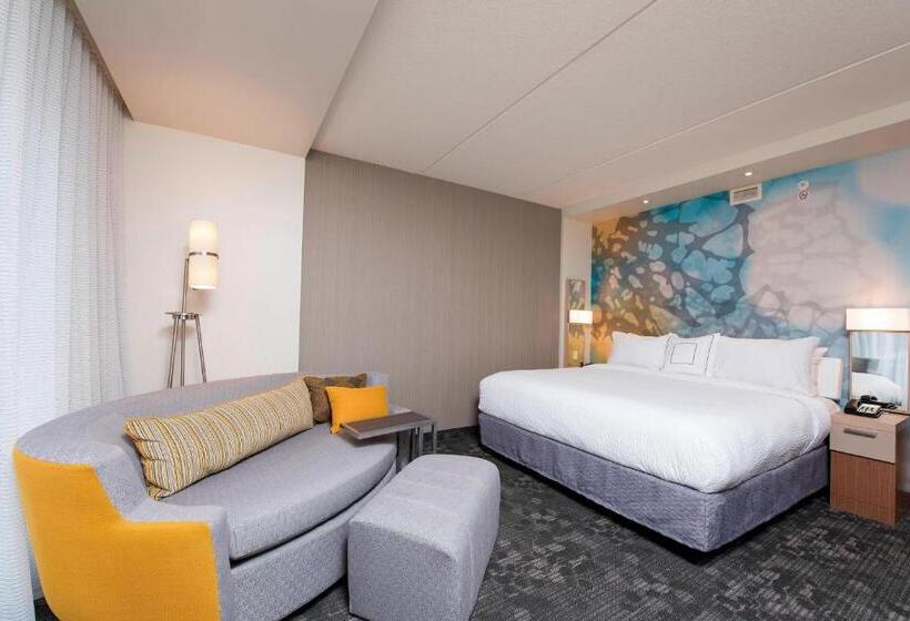 キングサイズベッドのスタンダードルーム, Courtyard By Marriott Holland Downtown