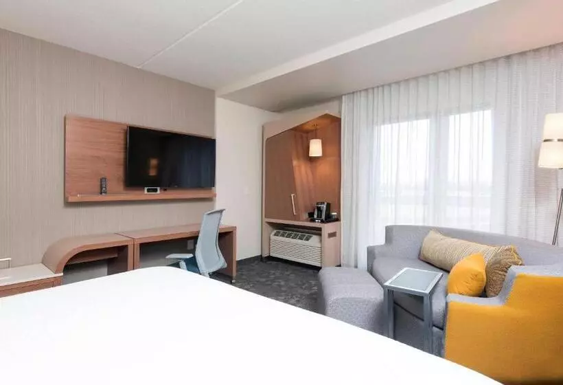 キングサイズベッドのスタンダードルーム, Courtyard By Marriott Holland Downtown