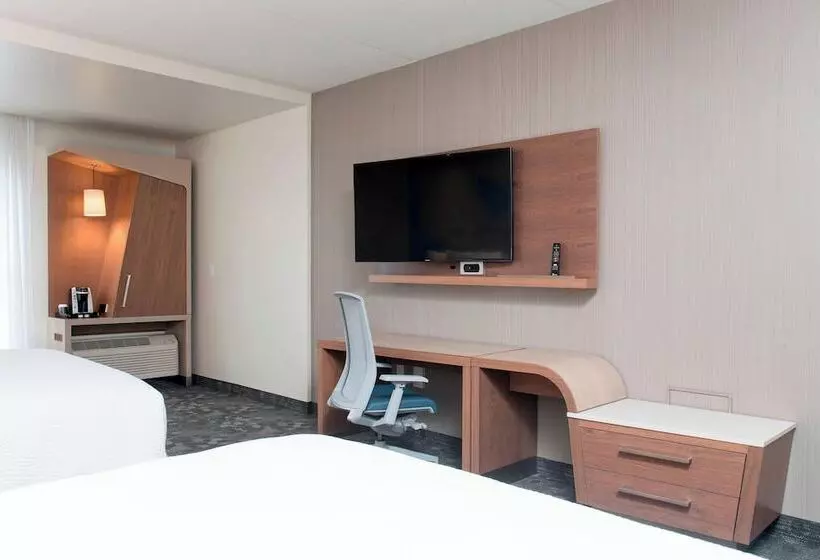 バルコニー付きスタンダードルーム, Courtyard By Marriott Holland Downtown