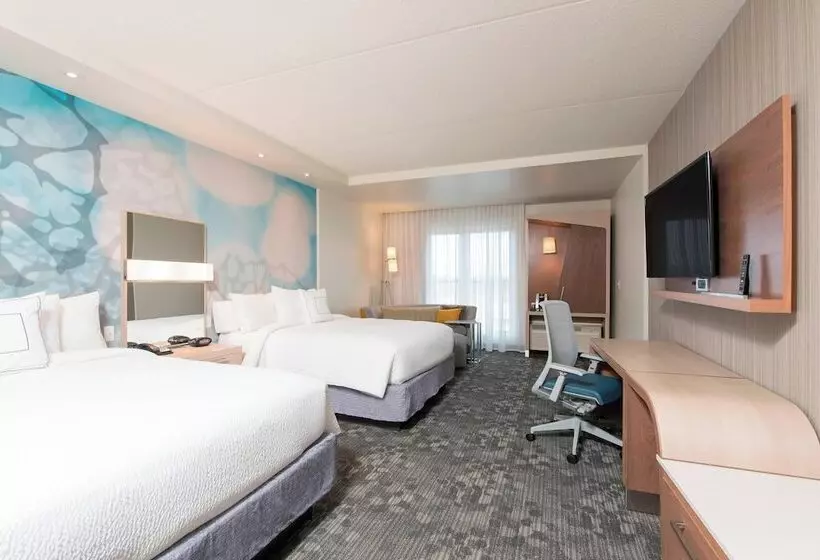 バルコニー付きスタンダードルーム, Courtyard By Marriott Holland Downtown