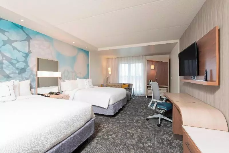 クイーンサイズベッドのスタンダードルーム, Courtyard By Marriott Holland Downtown