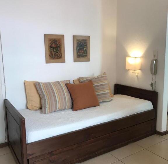 דירת חדר, Dollar