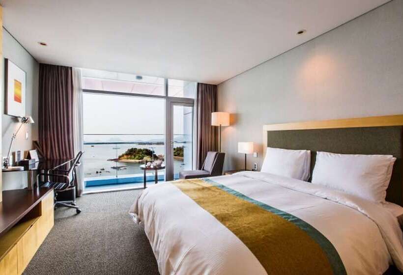 غرفة ديلوكس, Hidden Bay