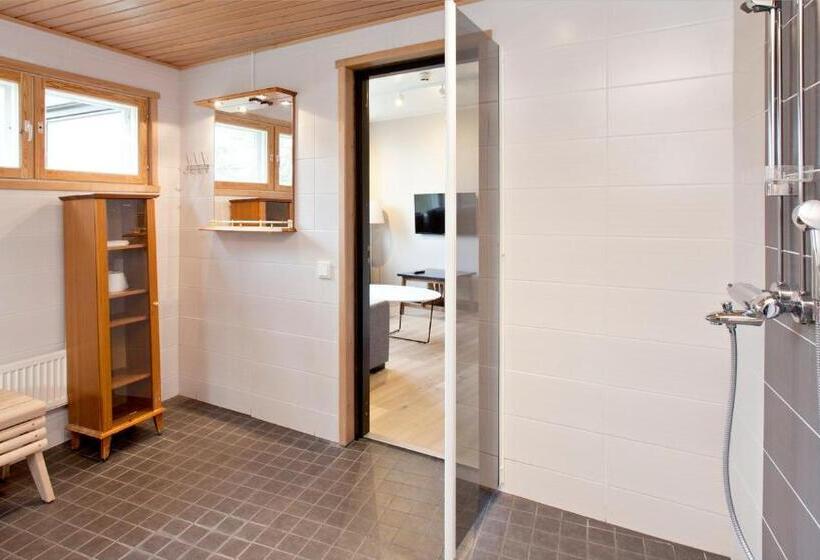 جناح, Holiday Club Kuusamon Tropiikki