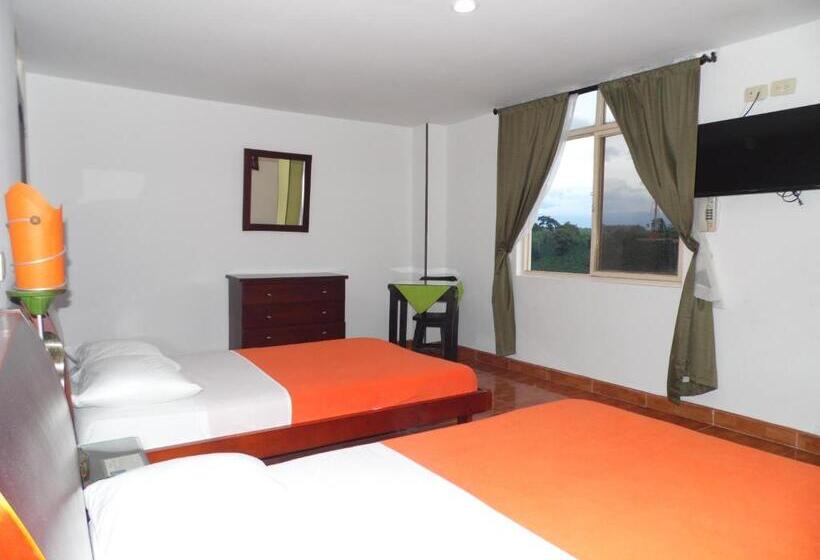 Четырехместный Номер Стандарт, La Terraza