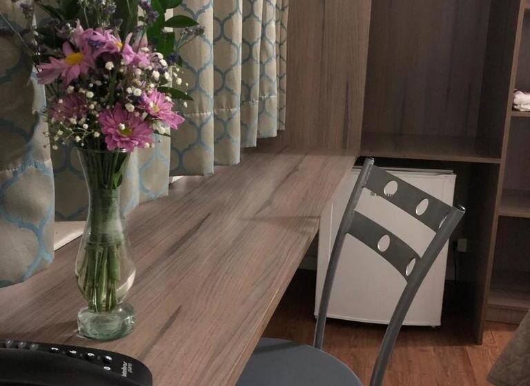 חדר דלוקס, Lh Plaza