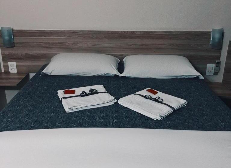 חדר דלוקס, Lh Plaza