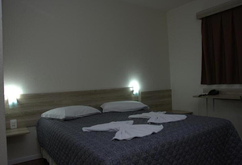 חדר דלוקס, Lh Plaza