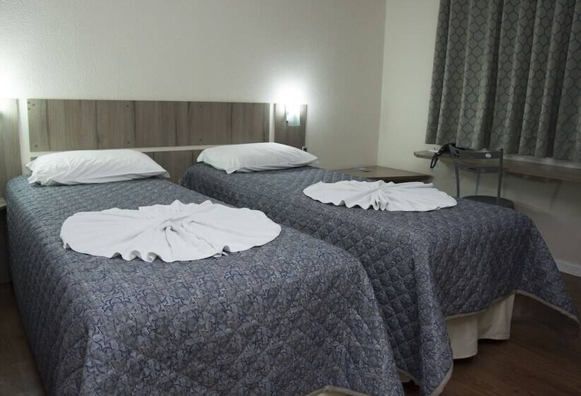 חדר דלוקס, Lh Plaza