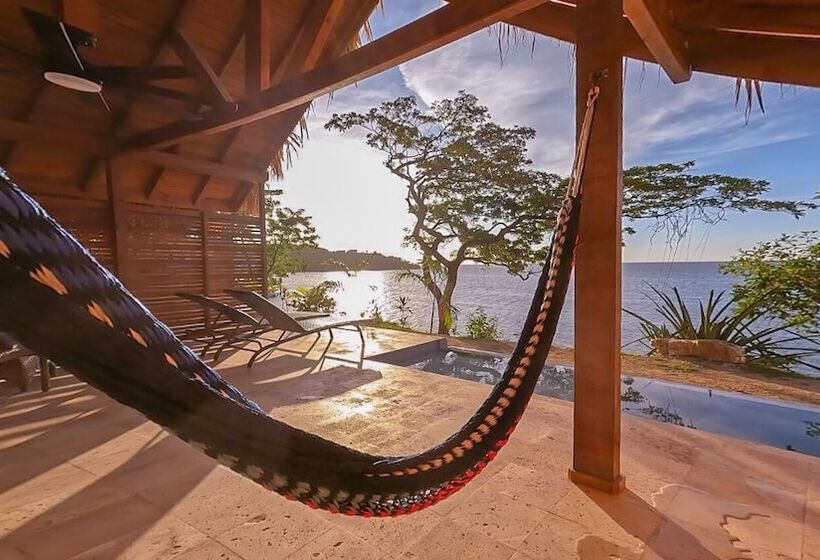 بانگلوی لوکس, The Resort At Marble Hill