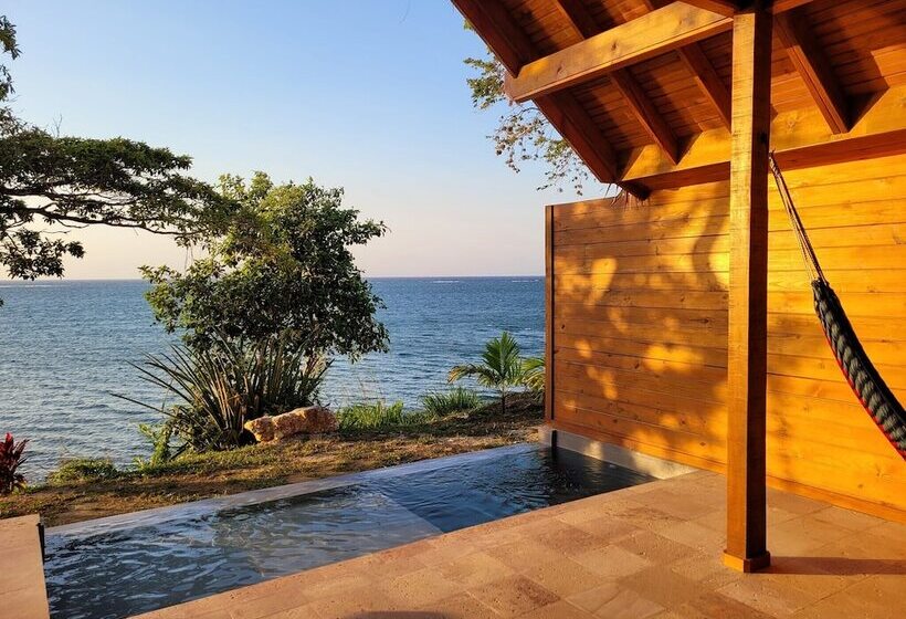 بانگلوی لوکس, The Resort At Marble Hill