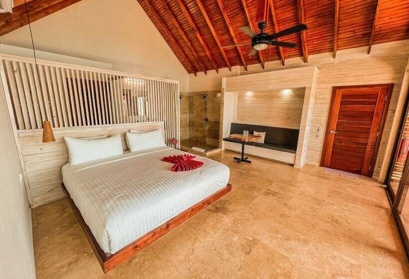 بانگلوی لوکس, The Resort At Marble Hill