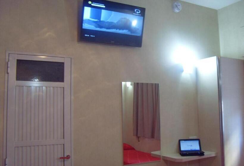 غرفة قياسية فردية, Micro