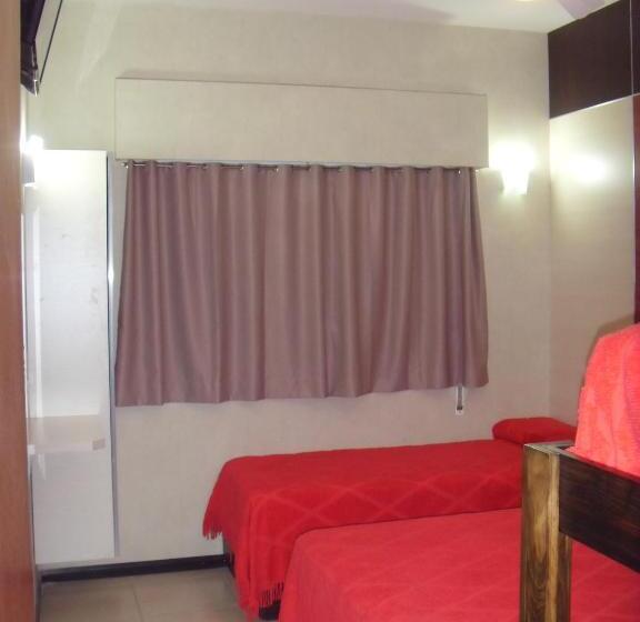 غرفة قياسية ثلاثية, Micro