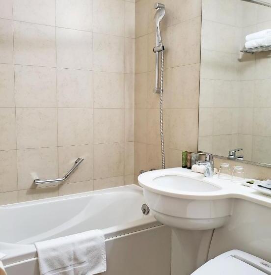 Habitació Estàndard, Nippondaira