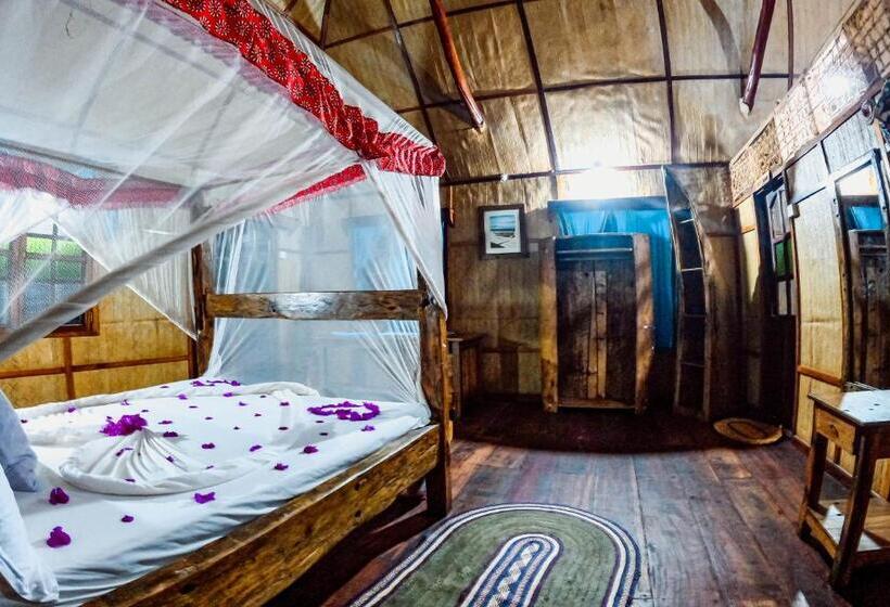 بانگلوی استاندارد, Pemba Eco Lodge