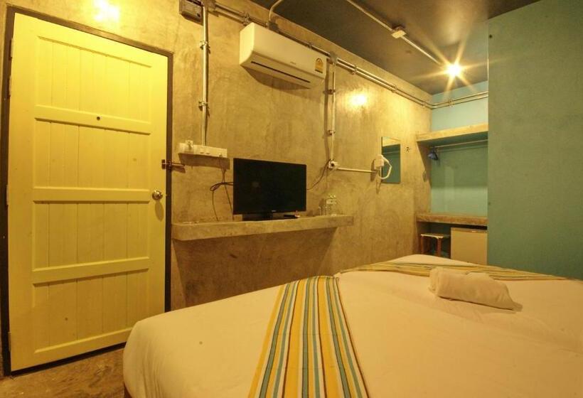 经济房, Seabox Khaolak Hostel