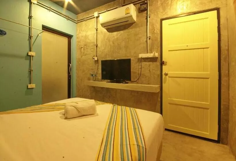 スタンダードシングルルーム, Seabox Khaolak Hostel