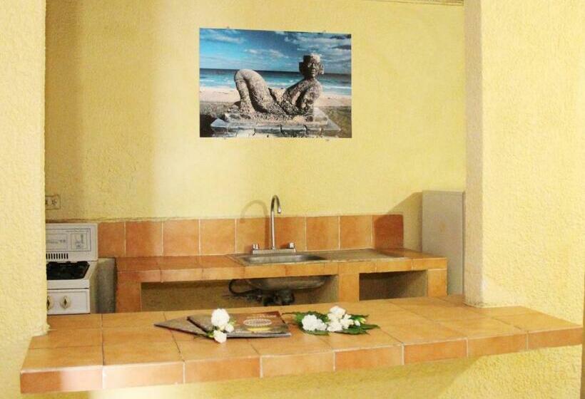 سوییت جونیور, Suites Elia Noemi