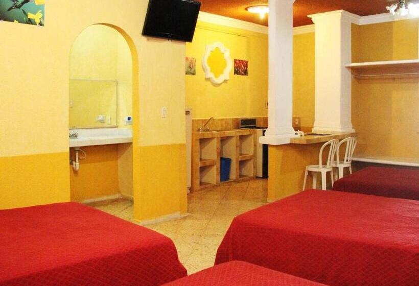 سوییت جونیور لوکس, Suites Elia Noemi