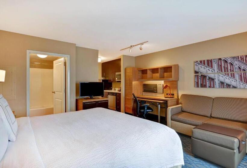스탠다드 스튜디오 킹침대, Towneplace Suites By Marriott Alexandria