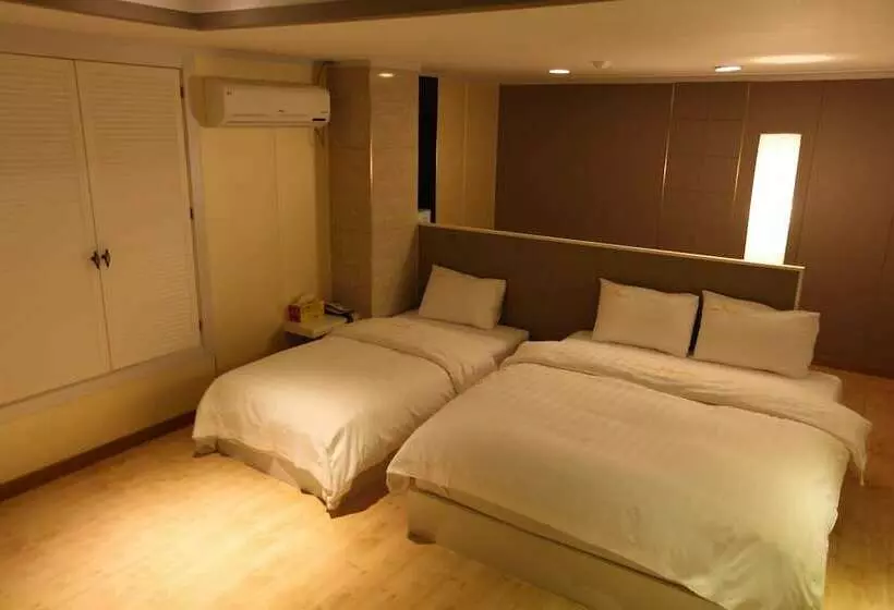 Premium Room, River