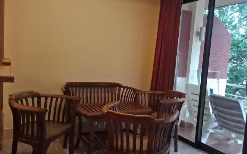 패밀리 룸, Lanta Summer House 1