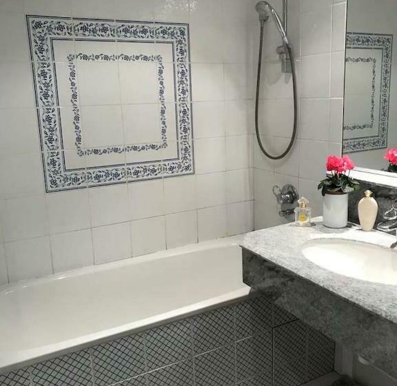 スタンダードトリプルルーム, Les Brizards Chambre à Louer