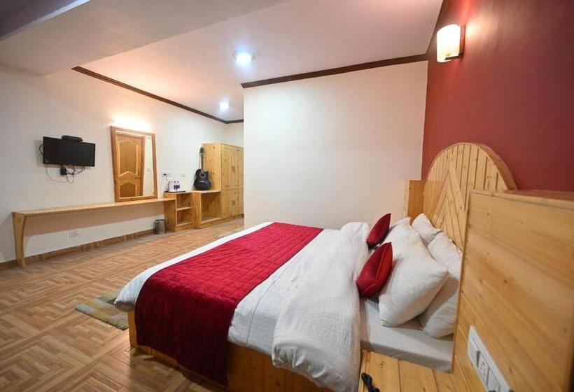 חדר דחוקס עם מיטת קינג, Krishana Cottage By Nirvana Hills A Pure Veg 86290    57745