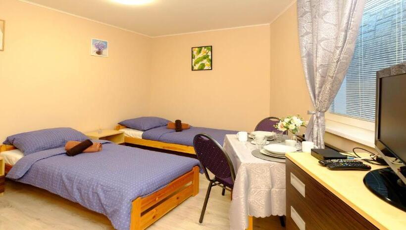 غرفة قياسية, Vila24 Levice
