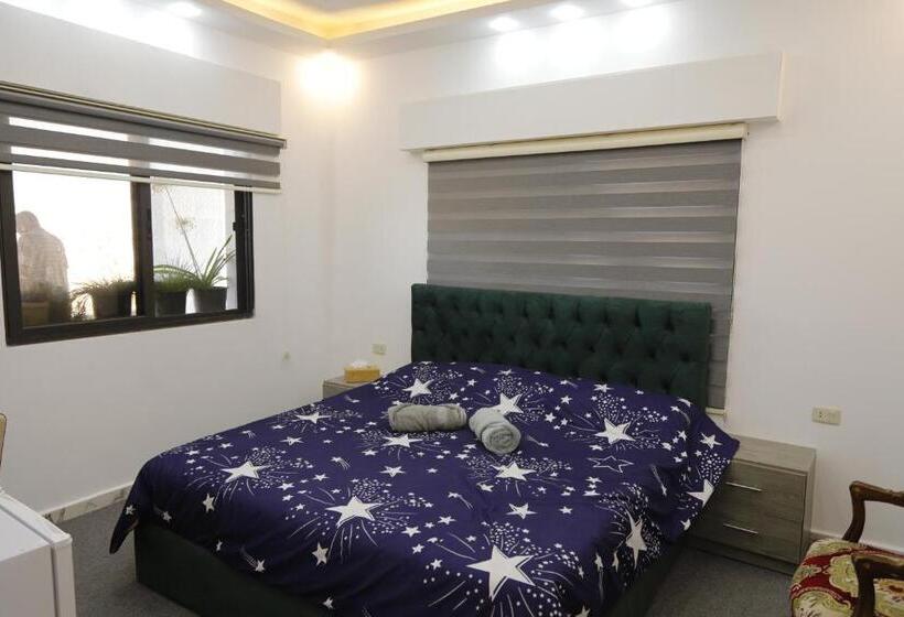 اتاق استاندارد با چشمانداز کوهستان, Jerash City View