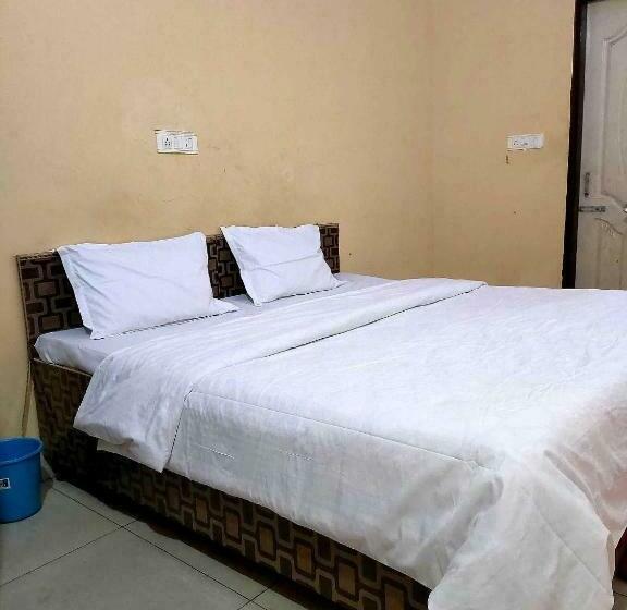 トリプルクラシックルーム, 81157g Amy Inn