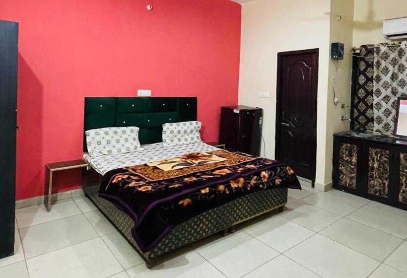 デラックストリプルルーム, 81157g Amy Inn