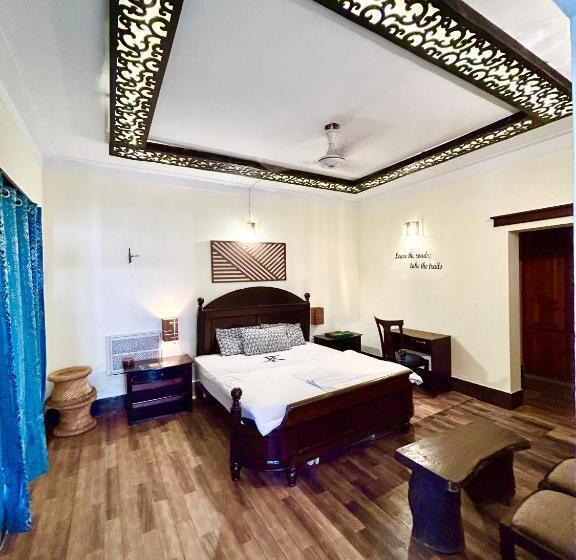 اتاق استاندارد, Summit Resorts