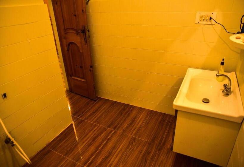 اتاق استاندارد, Summit Resorts