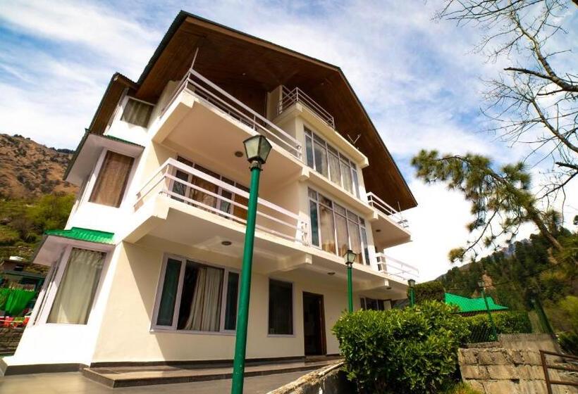 غرفة ديلوكس مزودة بشرفة, Vaayu Resorts And Spa