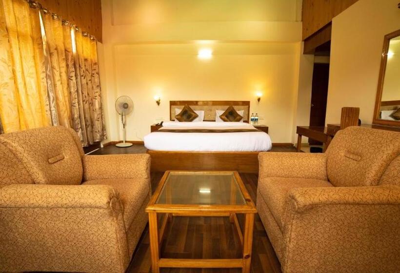 발코니 디럭스 룸, Vaayu Resorts And Spa