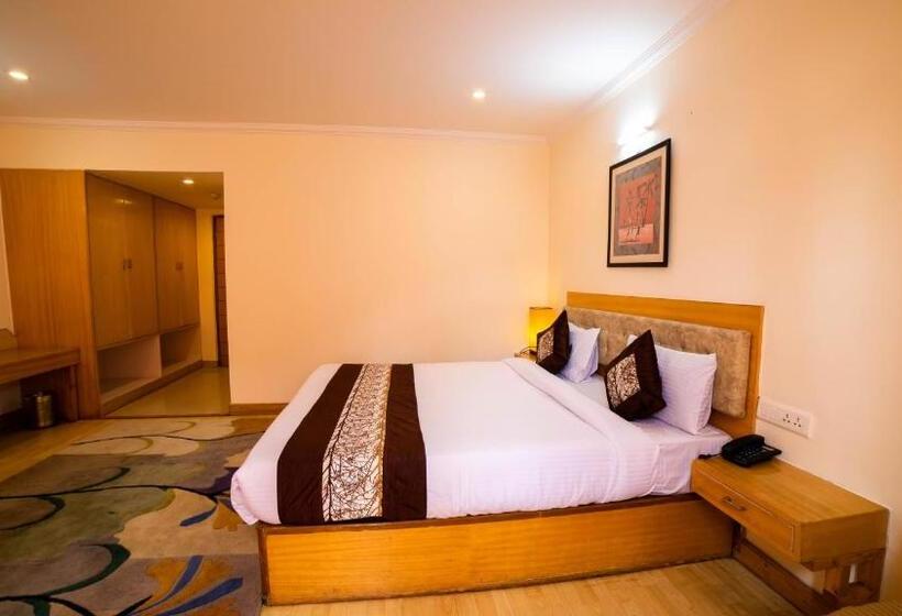 غرفة ديلوكس مزودة بشرفة, Vaayu Resorts And Spa