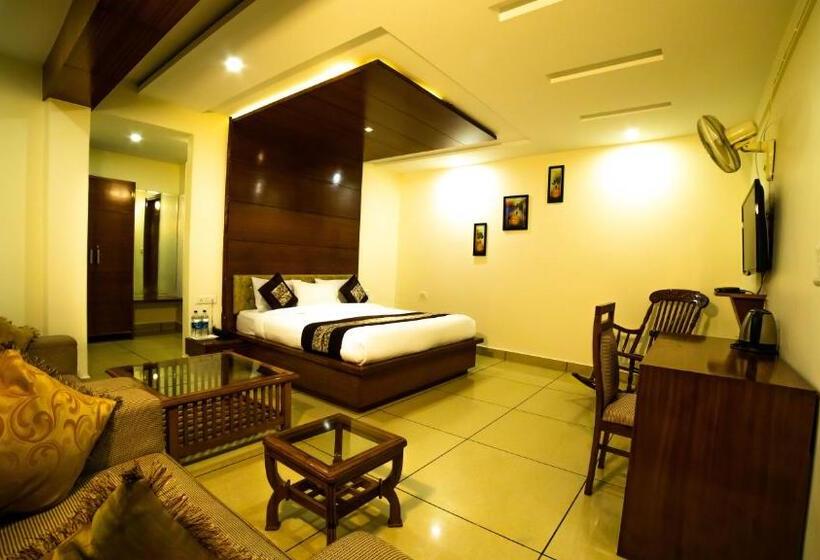 غرفة سوبيريور سرير كينج, Vaayu Resorts And Spa