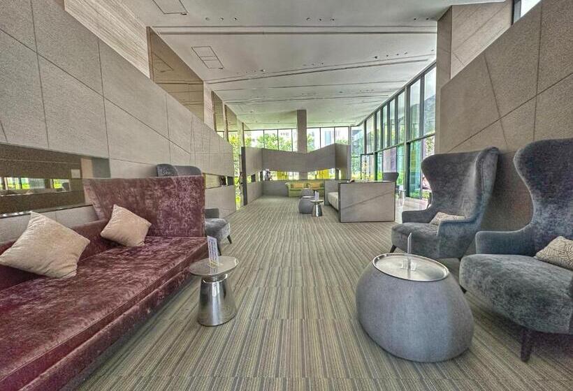 Apartamento 1 Dormitório com Sacada, The Base Central Pattaya By Wwc