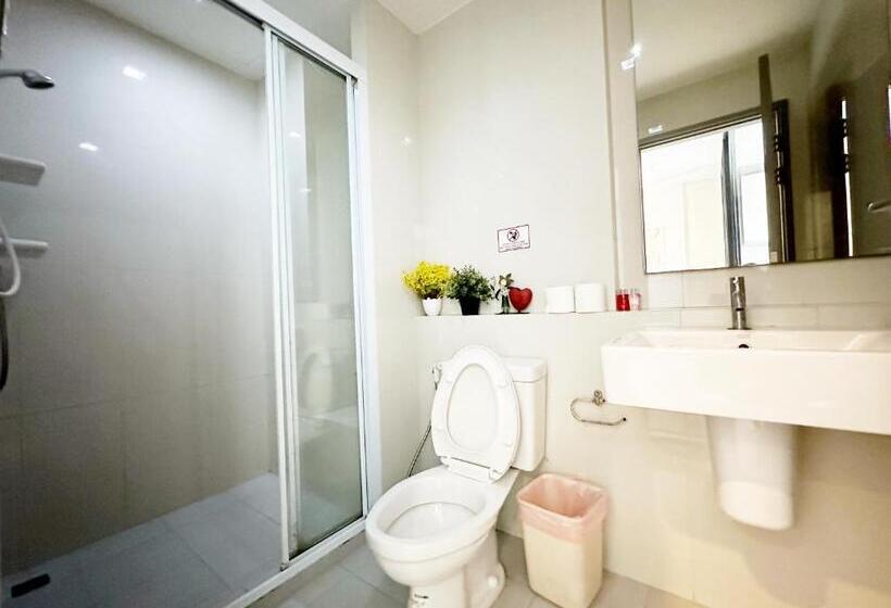 Apartamento 1 Dormitório com Sacada, The Base Central Pattaya By Wwc