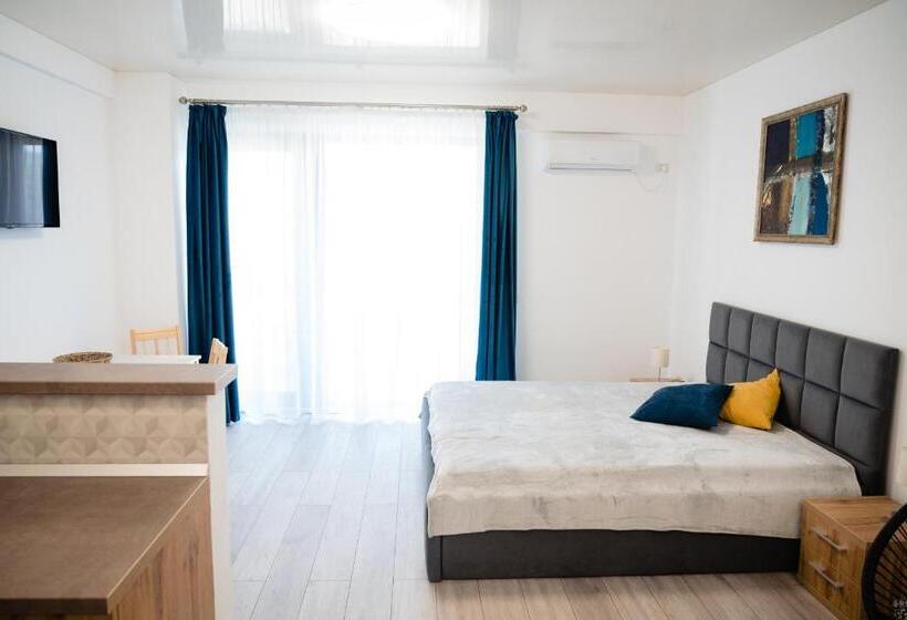 استودیو استاندارد با بالکن, Almar Luxury Residence   Renting Apartments & Free Pool