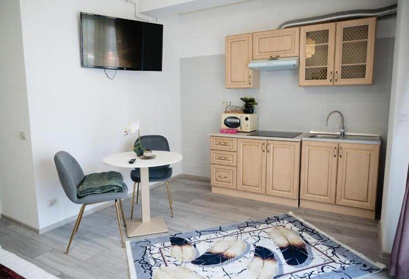 标准工作室带阳台, Almar Luxury Residence   Renting Apartments & Free Pool