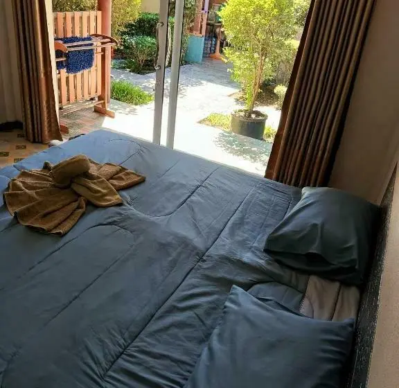 キングサイズベッドのスーペリアルーム, Lucky Bungalows Koh Mook