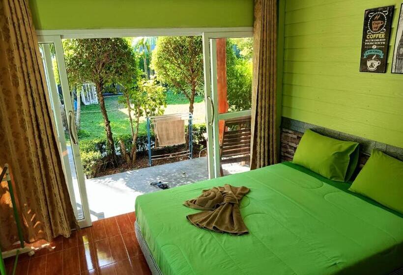 디럭스 룸, Lucky Bungalows Koh Mook