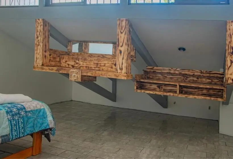 اتاق لوکس, Las Carmelas, Airport Juan Santamaría, Alajuela, San José