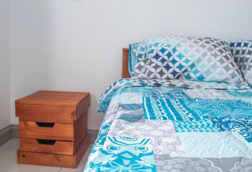 اتاق لوکس, Las Carmelas, Airport Juan Santamaría, Alajuela, San José