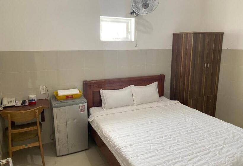 اتاق لوکس خانوادگی, Khách Sạn Ngọc Hiền