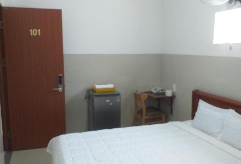 اتاق لوکس خانوادگی, Khách Sạn Ngọc Hiền